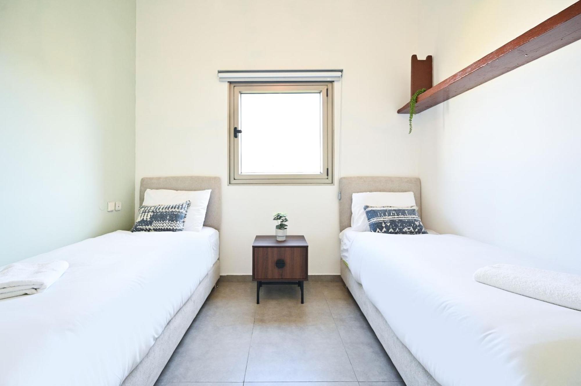Cosy 2br Next To Gordon By Holyguest Apartment Tel Aviv