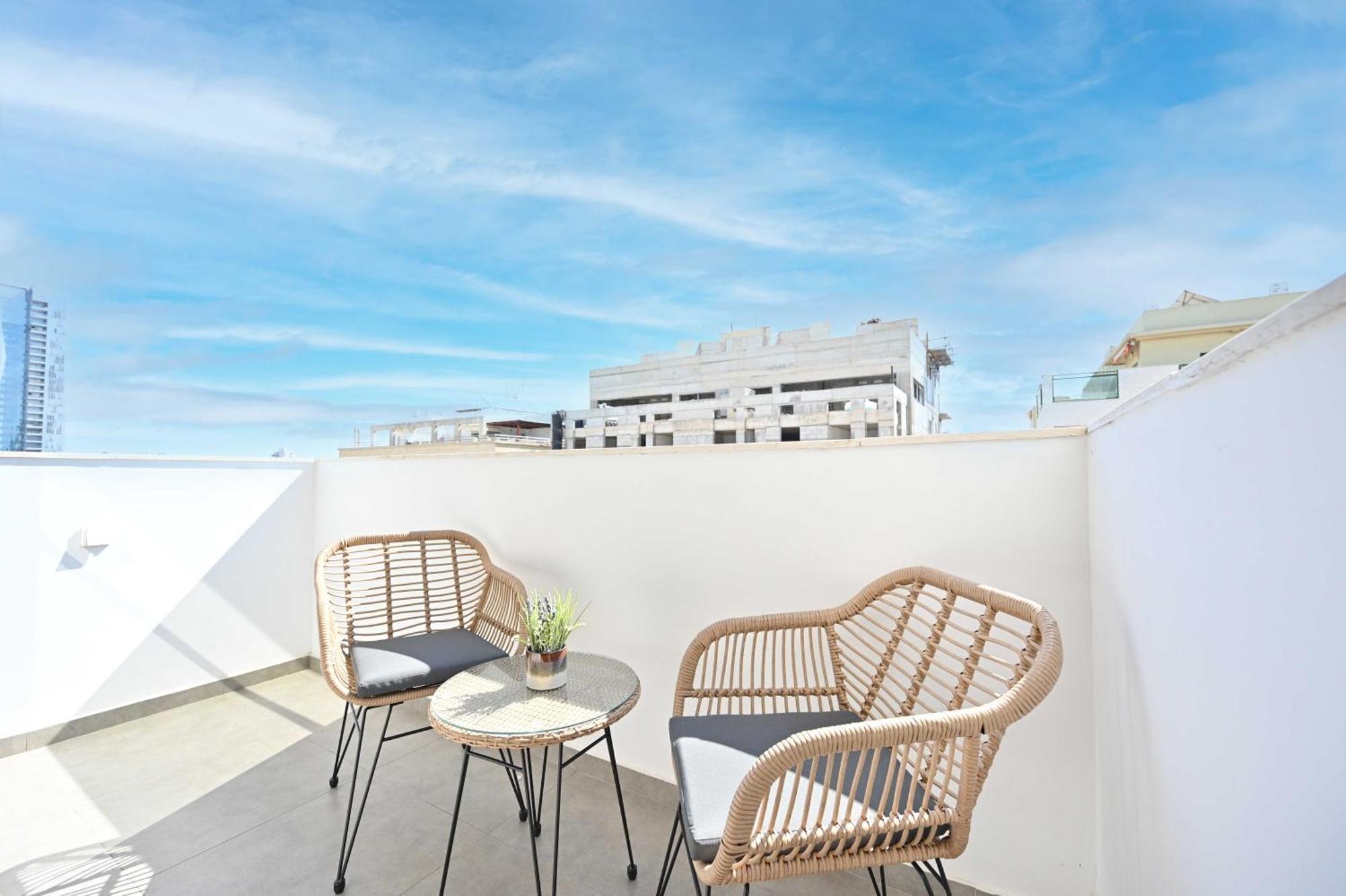 Cosy 2br Next To Gordon By Holyguest Apartment